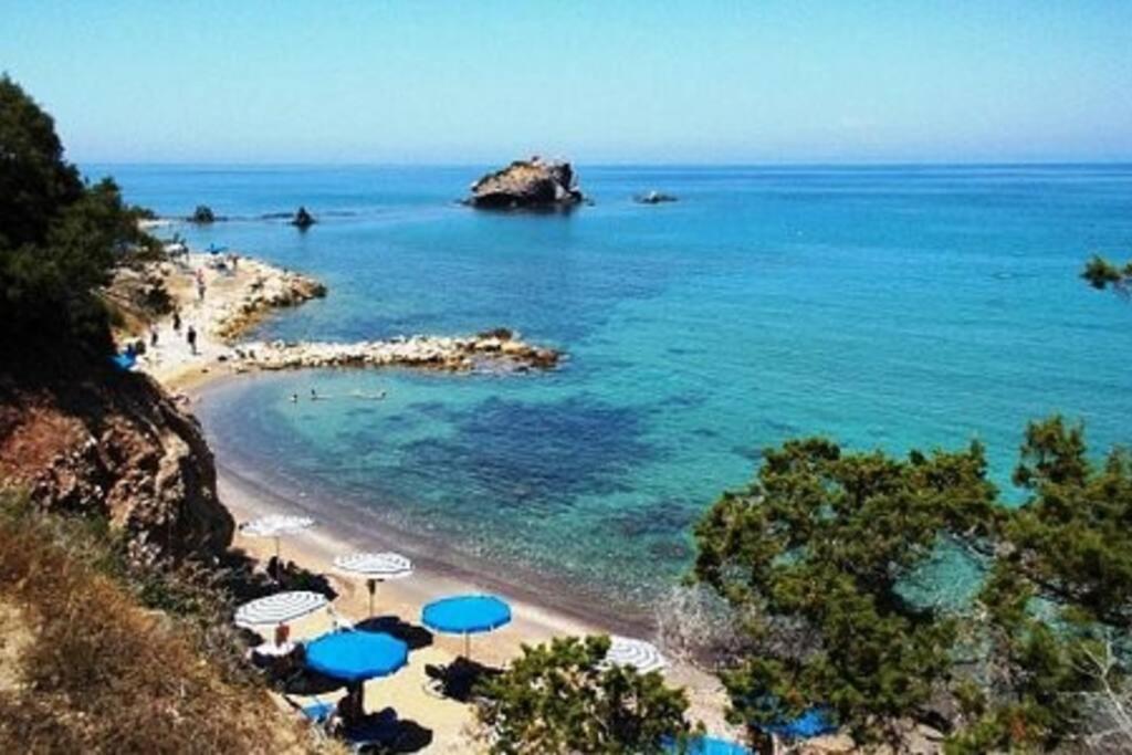דירה Blue Pearl, Seaside Aprtm With Pool At Latchi Marina Polis